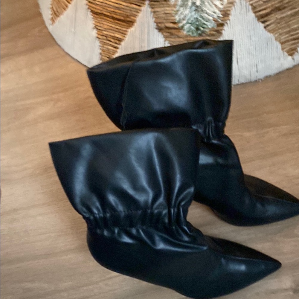 Chic Black Leather Ankle Boots